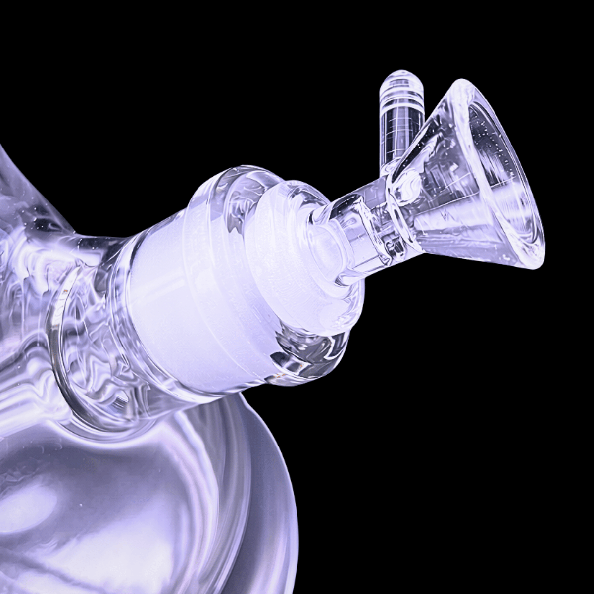 Removable glass bowl and joint on the Chongz Mighty Mike percolator bong