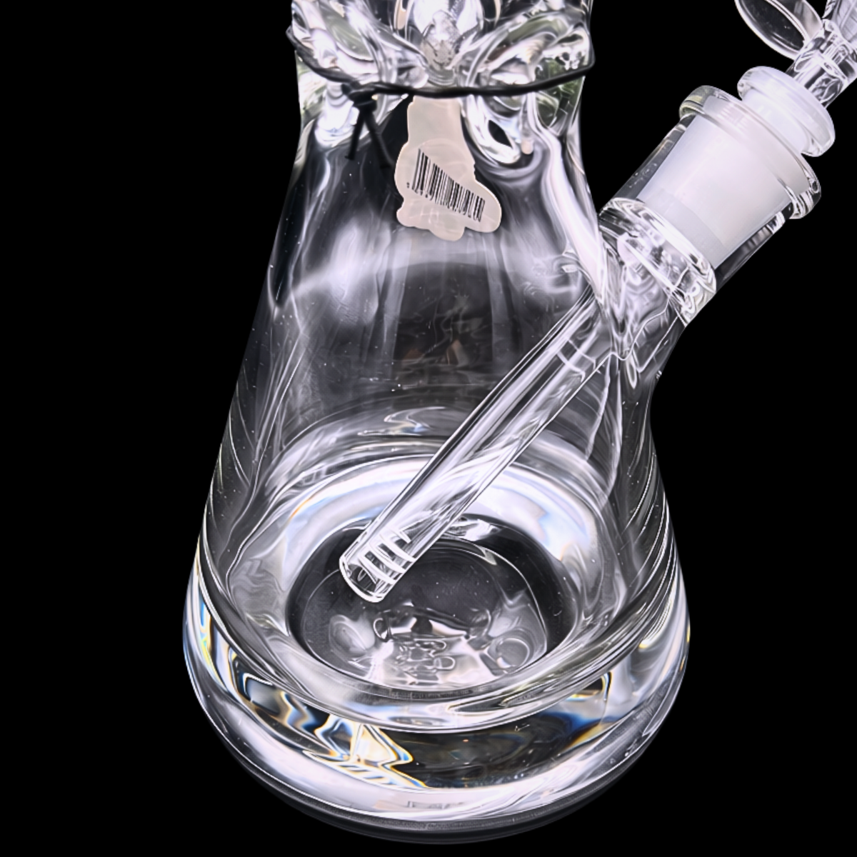 Close-up of the removable bowl, downstem and thick beaker chamber