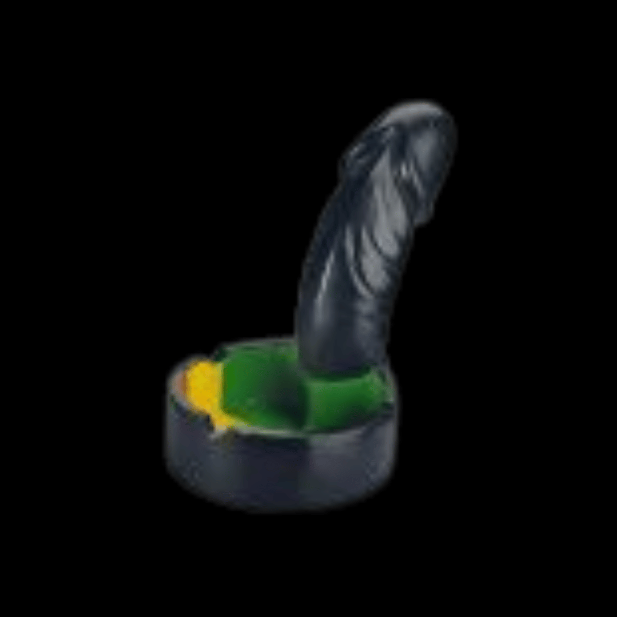 Resin novelty willy ashtray, approx 11 × 7 cm, 226 g, round base